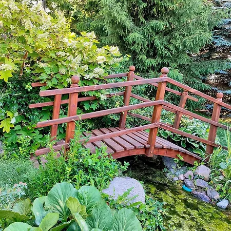 Jagoda Gospodarstwo agroturystyczne *